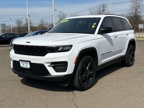 2023 Jeep Grand Cherokee Altitude