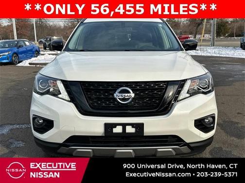 2020 Nissan Pathfinder SL