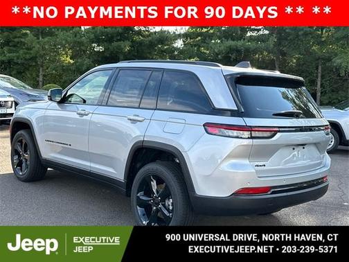 2025 Jeep Grand Cherokee Laredo