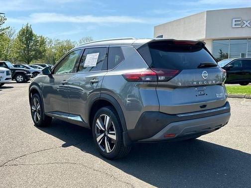 Gun Metallic 2021 Nissan Rogue SL