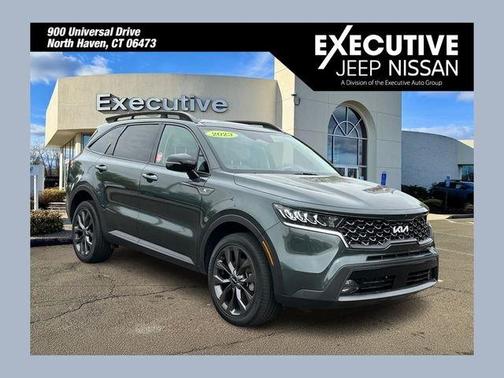 Green 2023 Kia Sorento X-Line EX