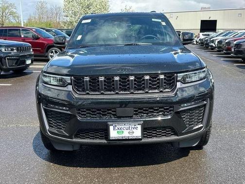 Black 2026 Jeep Grand Cherokee Limited