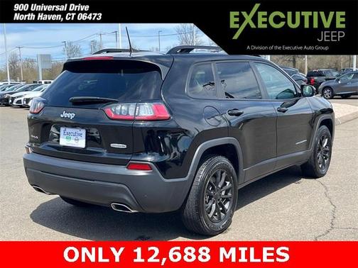 2022 Jeep Cherokee Latitude Lux