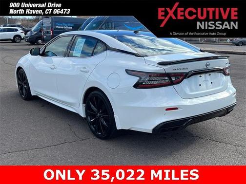 2023 Nissan Maxima SR