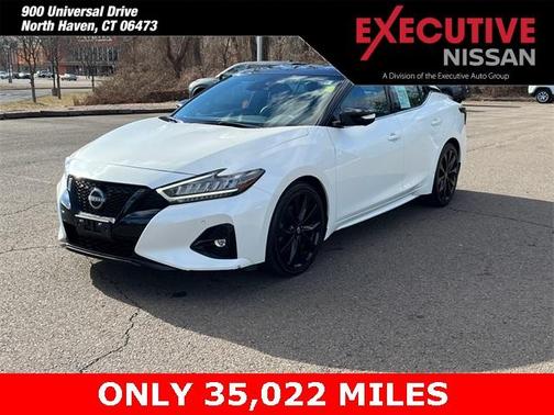 2023 Nissan Maxima SR