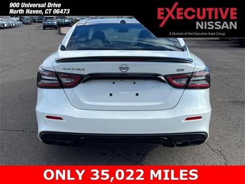 2023 Nissan Maxima SR