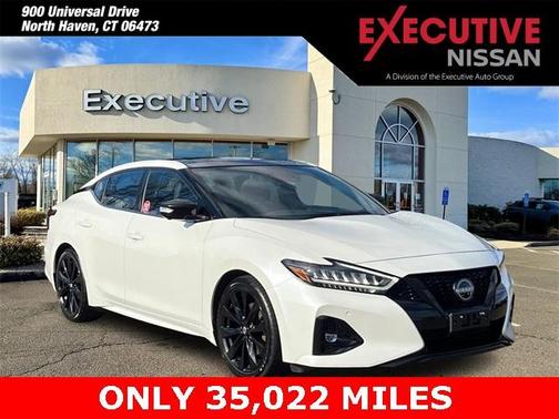 2023 Nissan Maxima SR