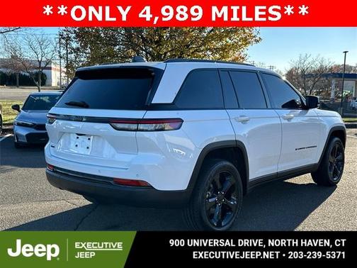 2025 Jeep Grand Cherokee Laredo