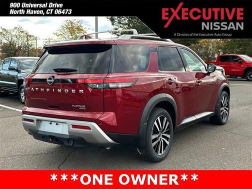 2023 Nissan Pathfinder Platinum