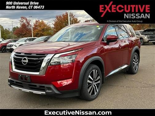 2023 Nissan Pathfinder Platinum
