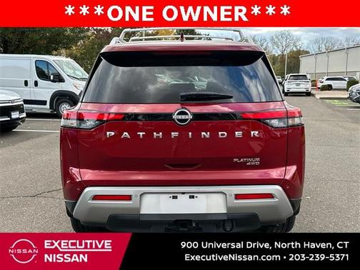 2023 Nissan Pathfinder Platinum