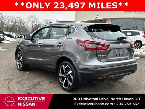2022 Nissan Rogue Sport SL