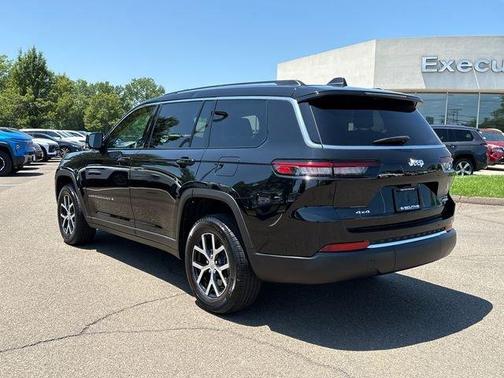 Black 2023 Jeep Grand Cherokee L Limited