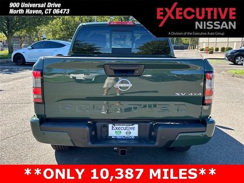 2023 Nissan Frontier SV