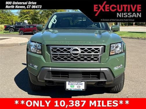 2023 Nissan Frontier SV