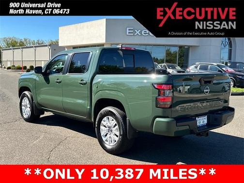 2023 Nissan Frontier SV
