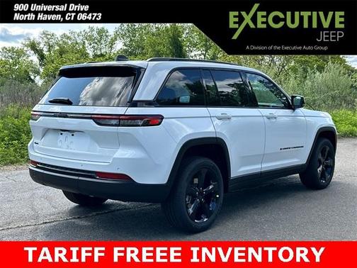 2025 Jeep Grand Cherokee Laredo