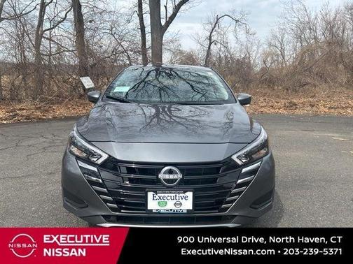 Gun Metallic 2025 Nissan Versa 1.6 SV