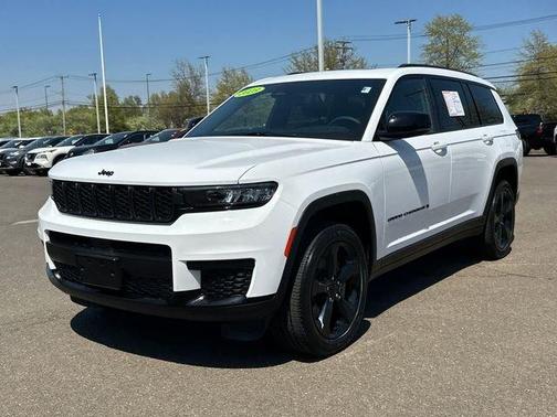 White 2023 Jeep Grand Cherokee L Laredo