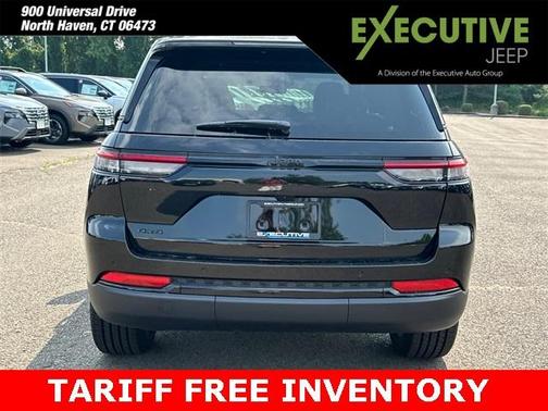2025 Jeep Grand Cherokee Laredo