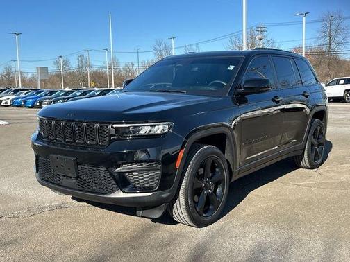 2023 Jeep Grand Cherokee Altitude