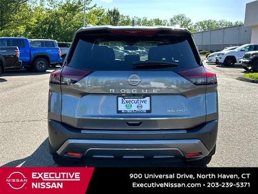 2022 Nissan Rogue SL