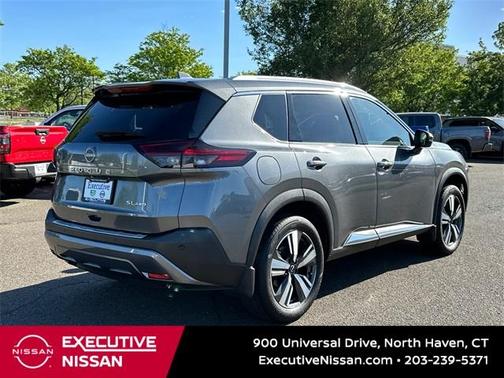 2022 Nissan Rogue SL