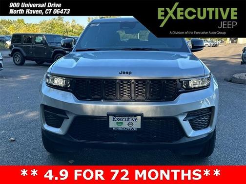 2025 Jeep Grand Cherokee Laredo