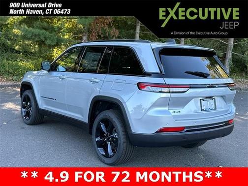 2025 Jeep Grand Cherokee Laredo