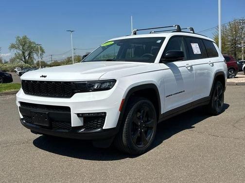 White 2023 Jeep Grand Cherokee L Limited