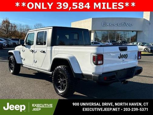 2022 Jeep Gladiator Sport