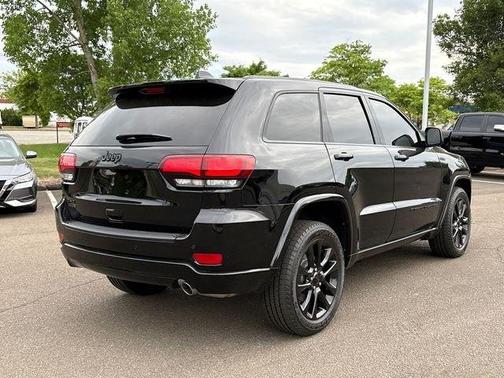 Black 2022 Jeep Grand Cherokee WK Laredo