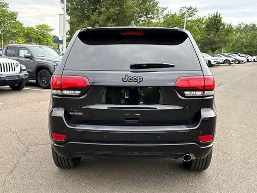 Black 2022 Jeep Grand Cherokee WK Laredo