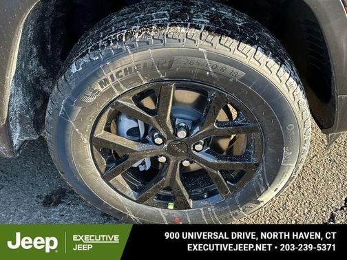 Gray 2026 Jeep Grand Cherokee Sport