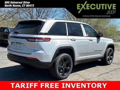 2025 Jeep Grand Cherokee Laredo