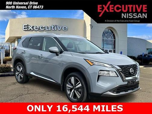 2022 Nissan Rogue SL