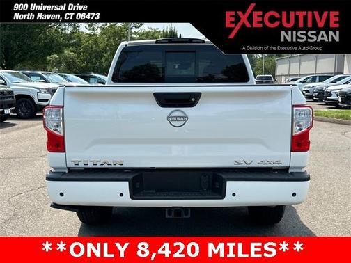 2024 Nissan Titan SV