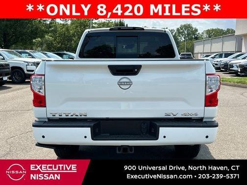 2024 Nissan Titan SV