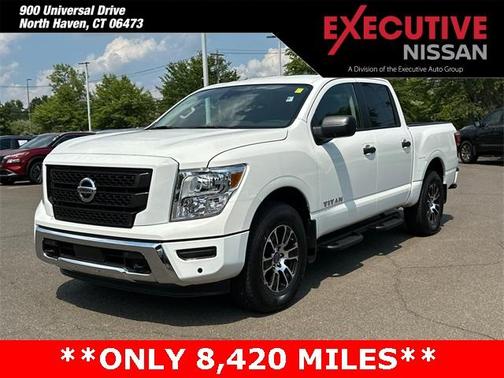 2024 Nissan Titan SV