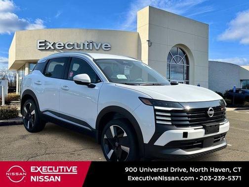 Aspen White Tri 2025 Nissan Kicks SR