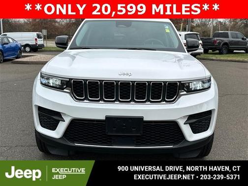 2023 Jeep Grand Cherokee Laredo