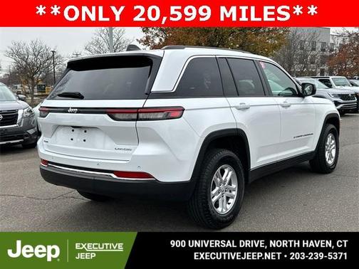 2023 Jeep Grand Cherokee Laredo