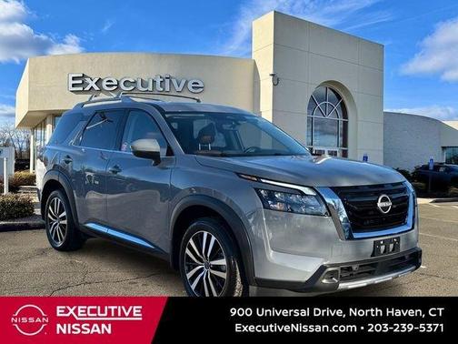 2025 Nissan Pathfinder Platinum