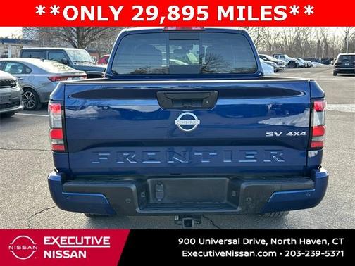 2023 Nissan Frontier SV