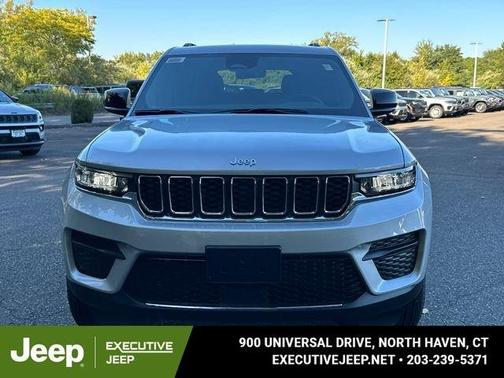 2025 Jeep Grand Cherokee Laredo X