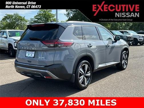 2022 Nissan Rogue SL