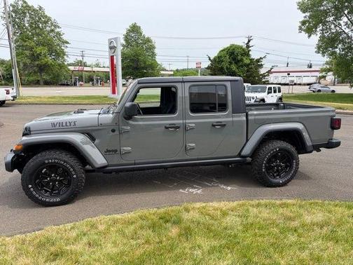 Gray 2021 Jeep Gladiator Sport