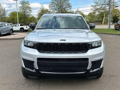 Silver 2024 Jeep Grand Cherokee L Laredo