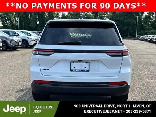 2025 Jeep Grand Cherokee Laredo