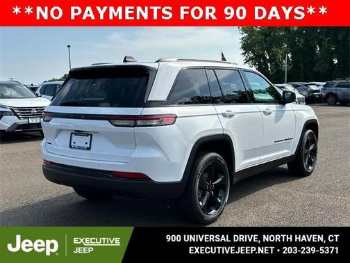 2025 Jeep Grand Cherokee Laredo